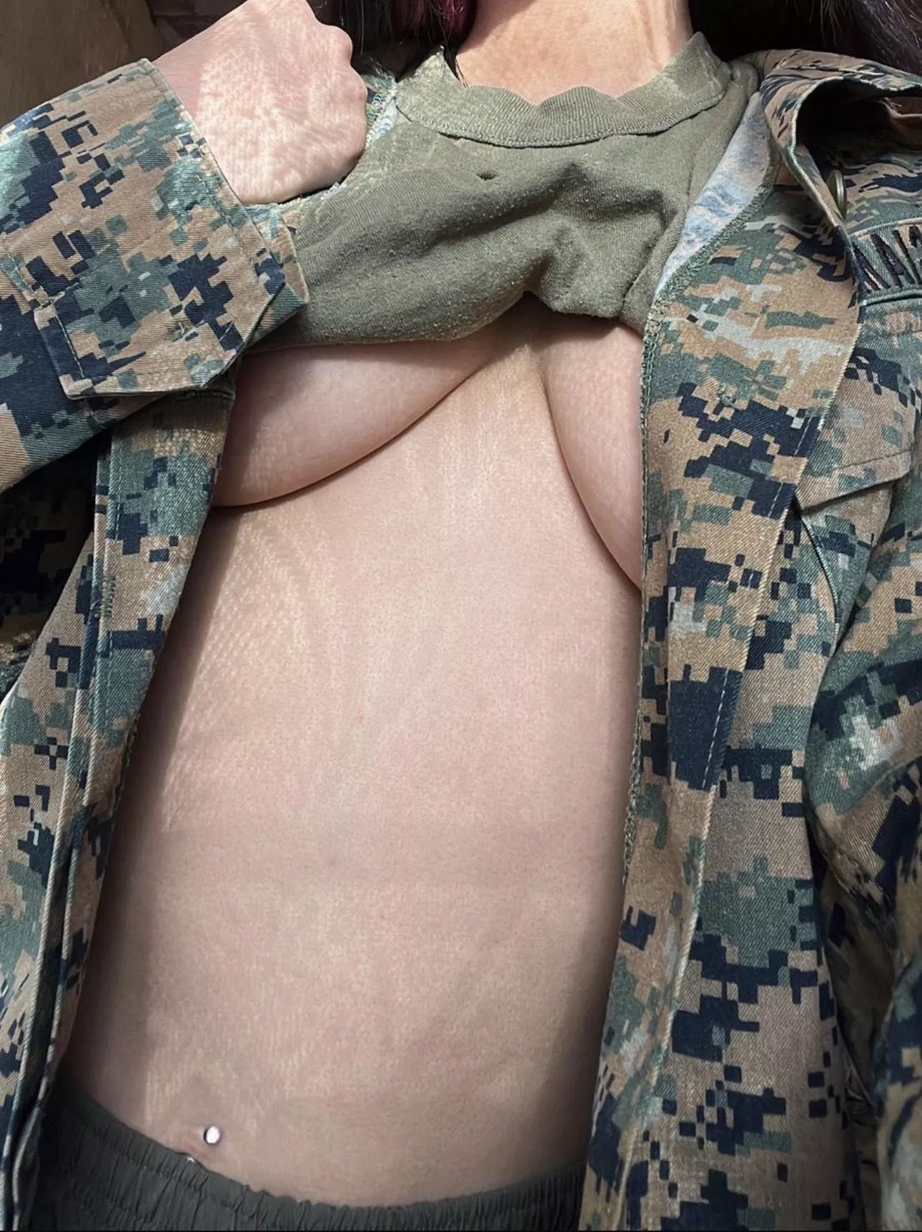 it's getting kinda hot in here posted by Semper-Slutty2