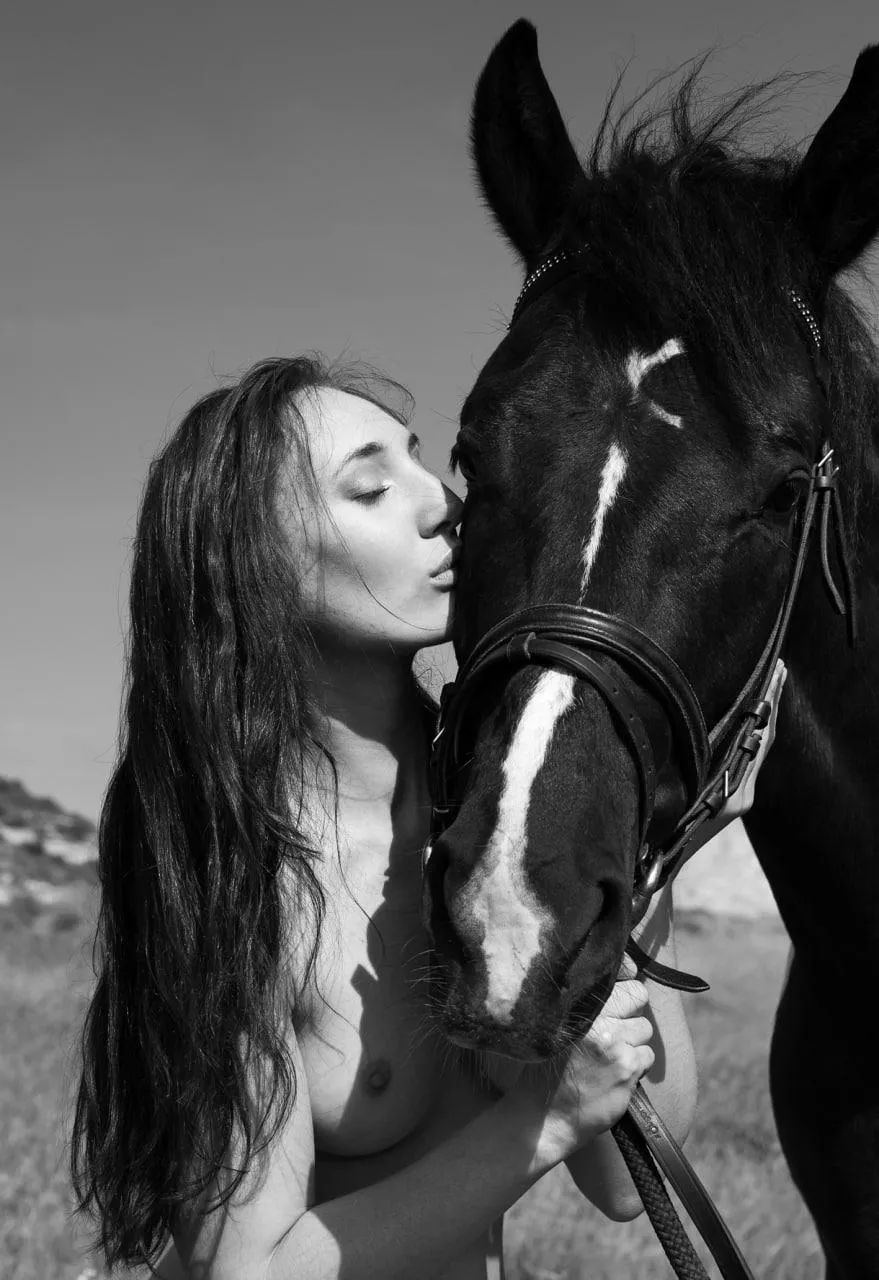 Kisses and just one boob, horse-approved! 🐴 posted by i_am_Luna_Hale