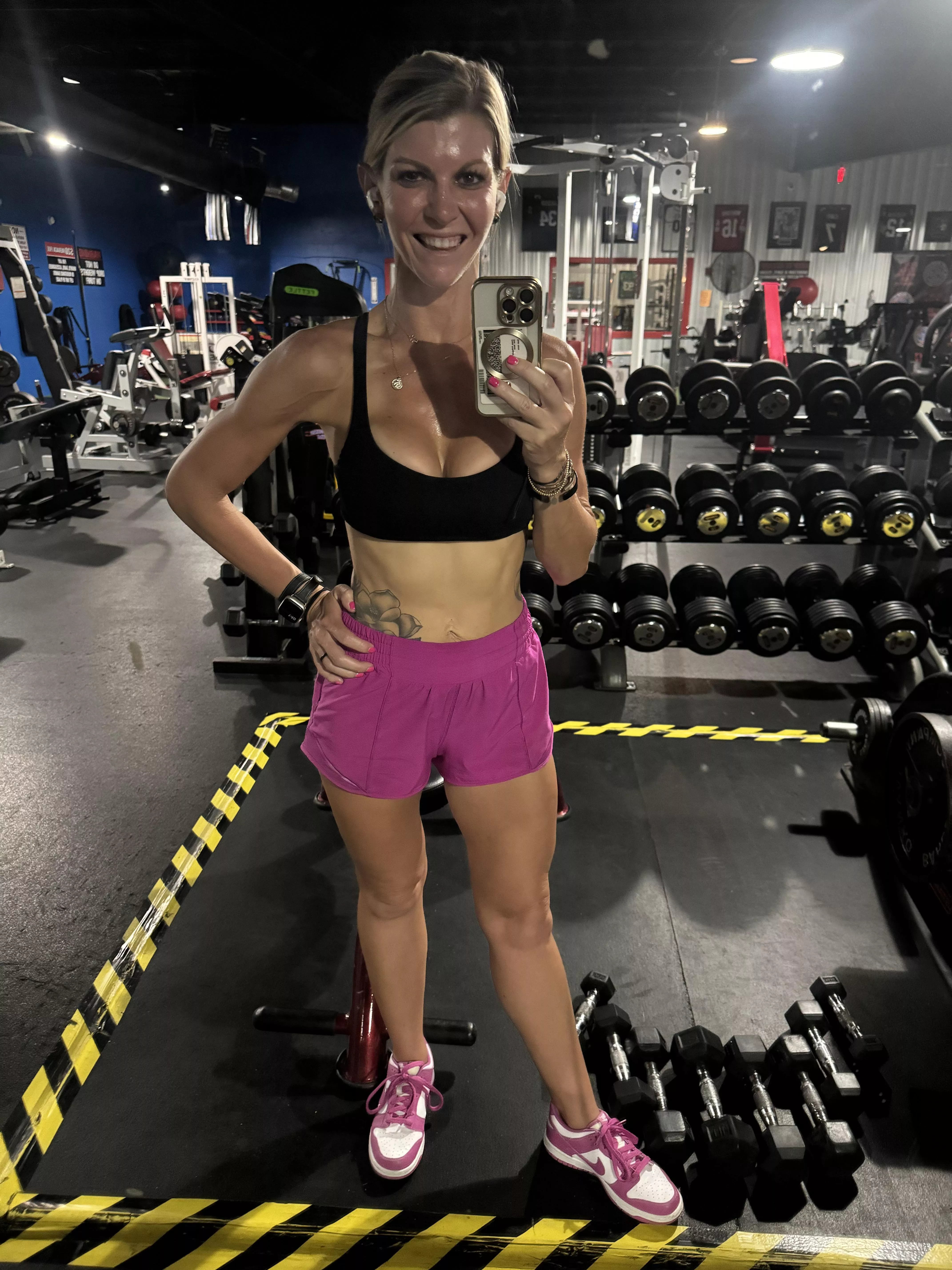 Sweaty, but a good hot pump posted by fitnesswife1983