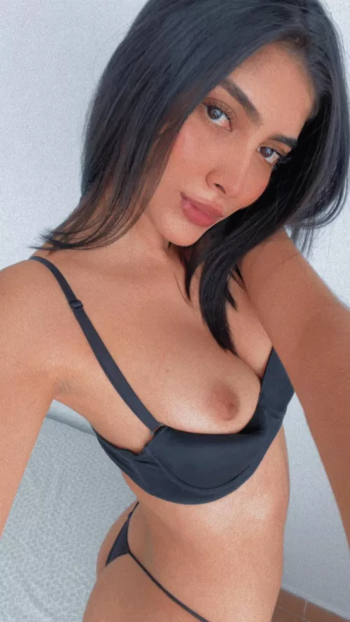 Too hot to handle by puzzled_laurels