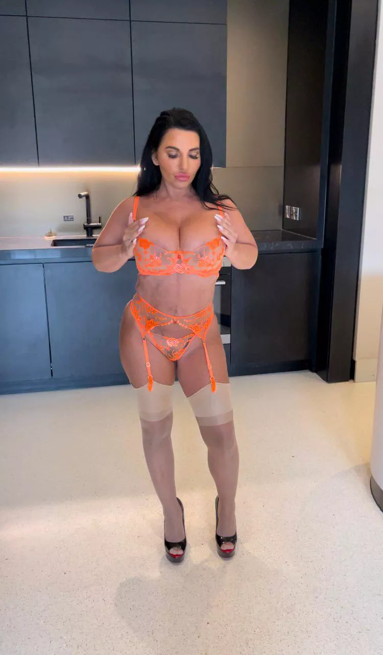 Can a geek girl receive some love here?	 posted by kimmyitalia