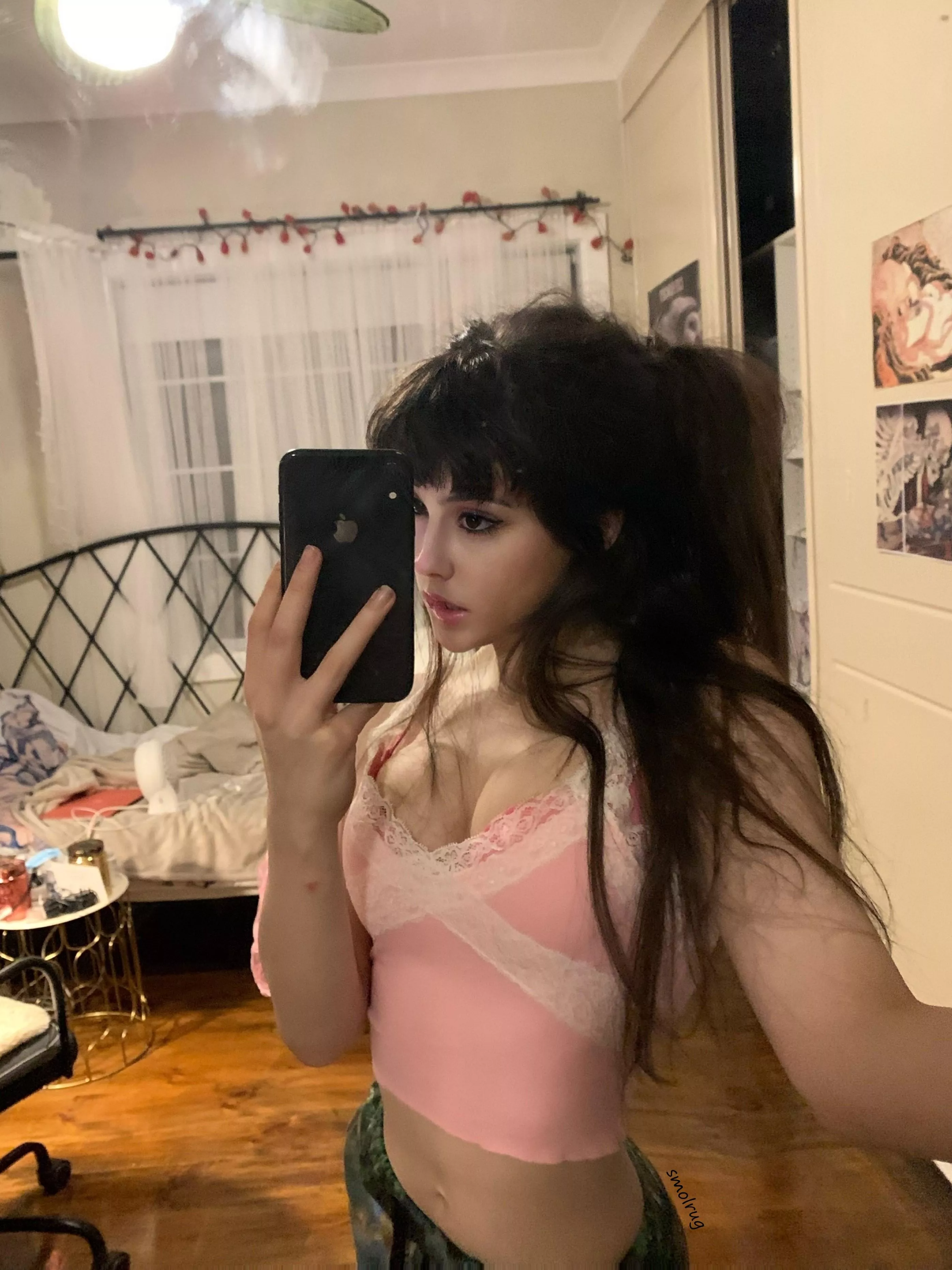 just want an older guy to make me his 18f posted by smolrug