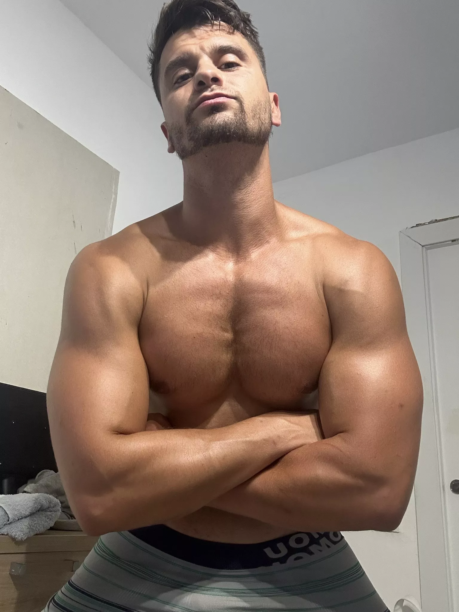 Some forearm porn for make your friday better! posted by realisiwak