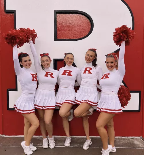 [5] Cheerleaders by tossawy135