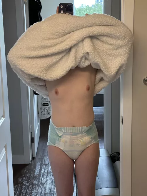 look what im hiding under my blanky hoodie!! by princess-kinkshamed