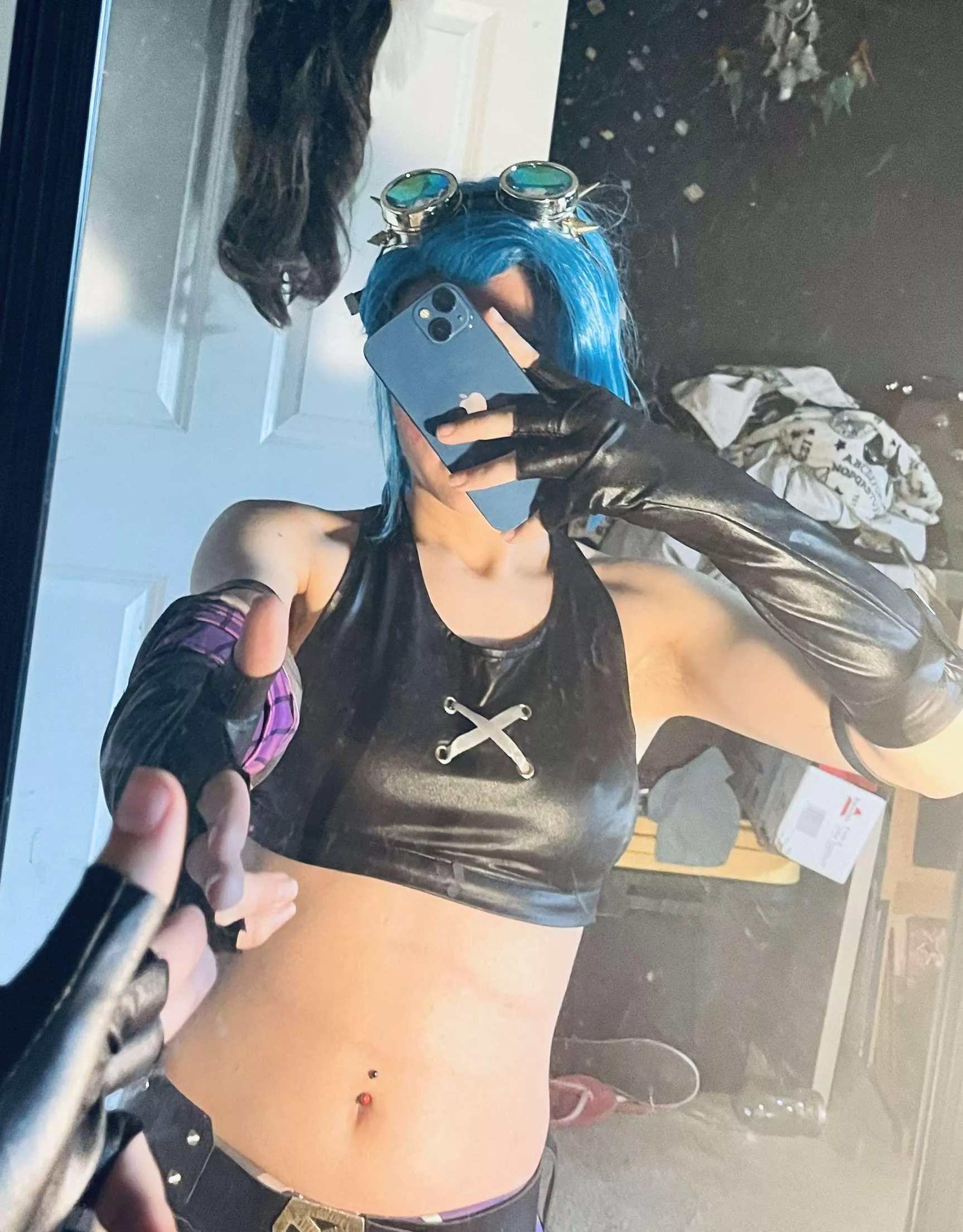 My new Jinx (Arcane) Cosplay is finally done posted by SuccessfulFlower2047