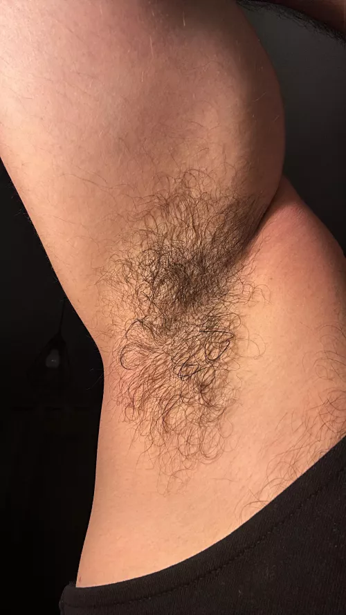 My pits after a long day! by armpitwoll
