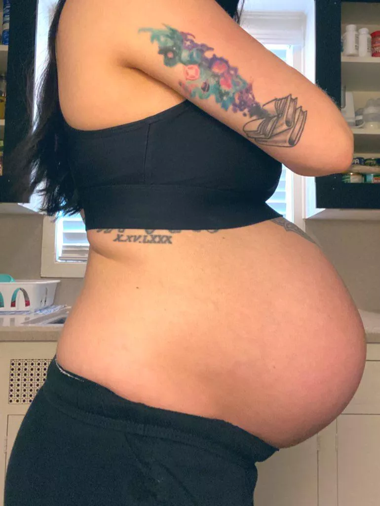 Not sure I could have gotten any bigger  posted by smuttyfantasy