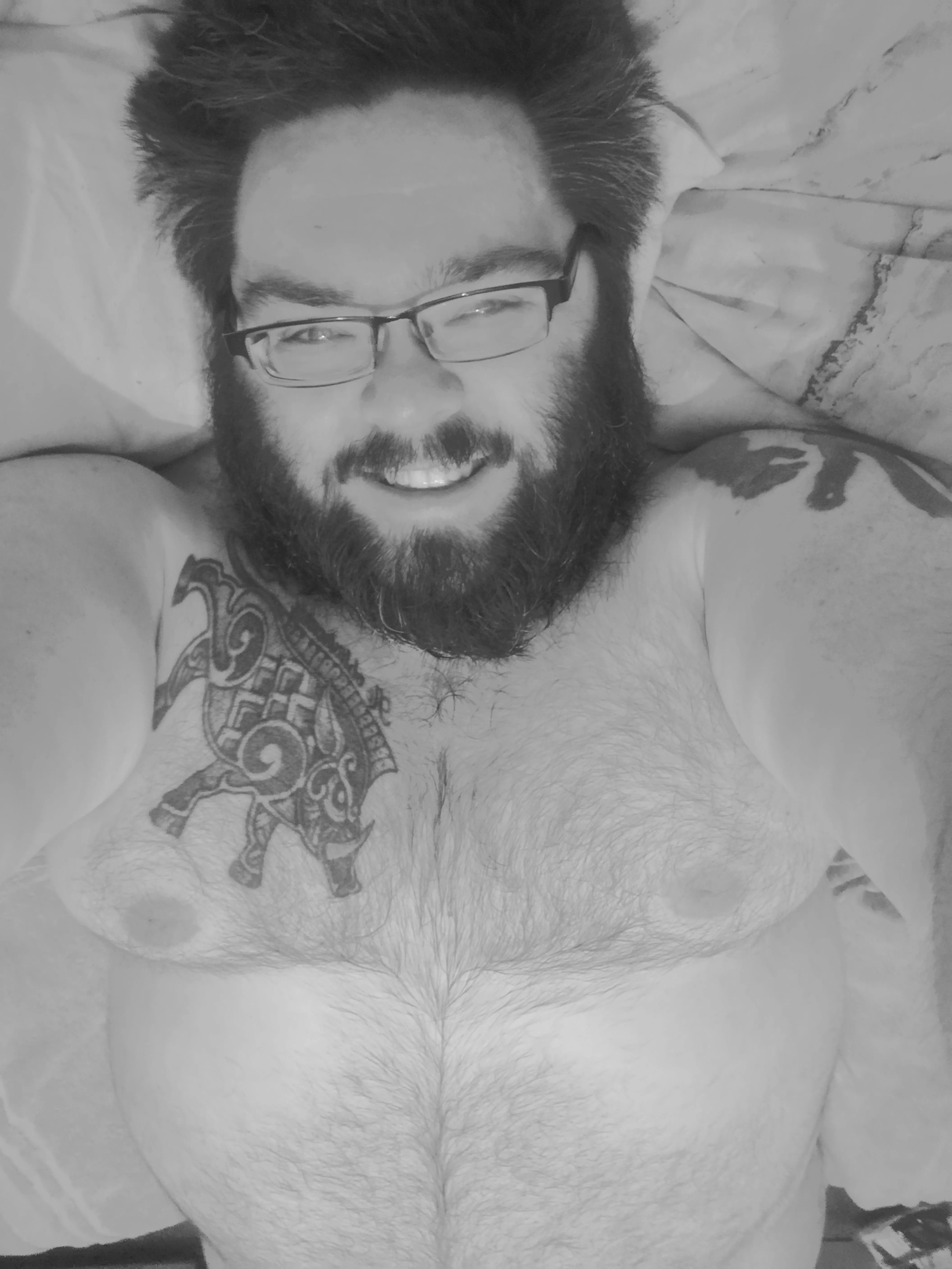 Post shower relaxing in front of a fan 😅 posted by International-Top512