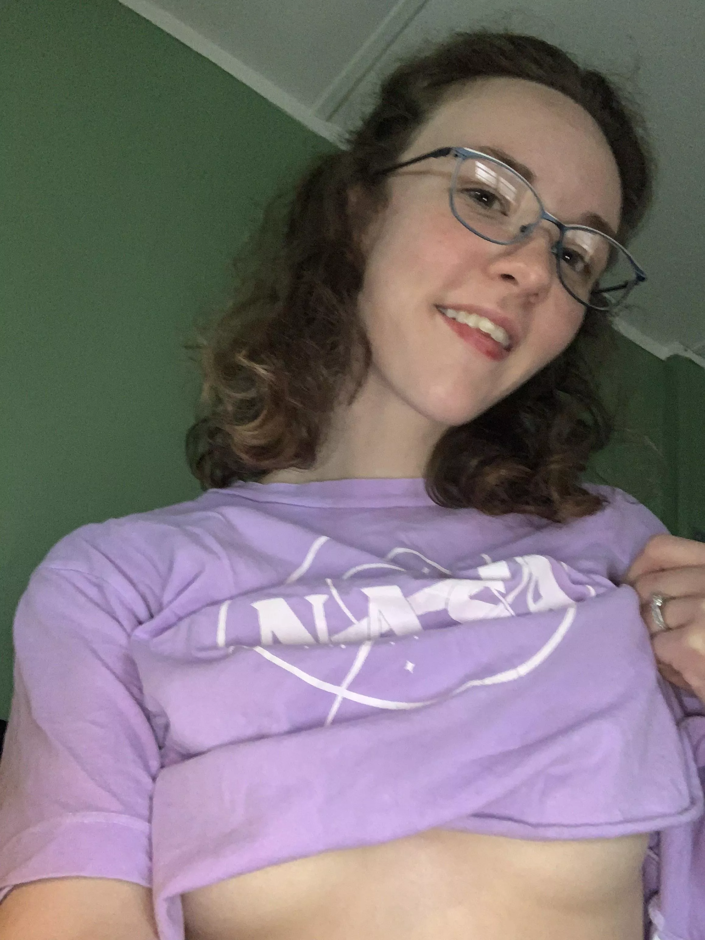 Raise it to the moon🥰 posted by thebreefontaine