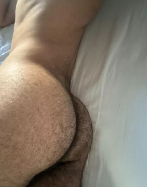 23M, what do you think? by Frosty_Affect513