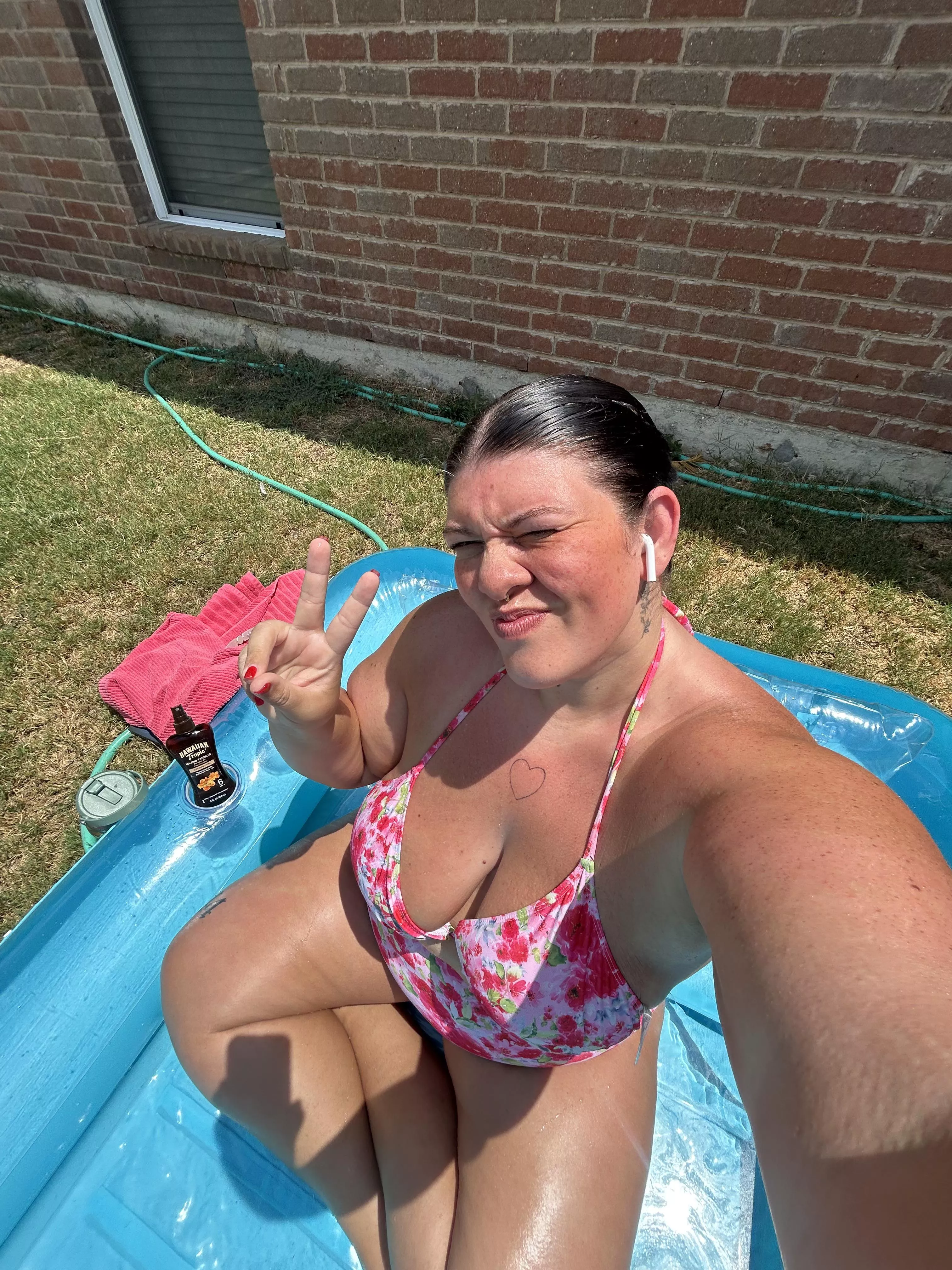 A baby pool selfie for your viewing pleasure  posted by missxsinx
