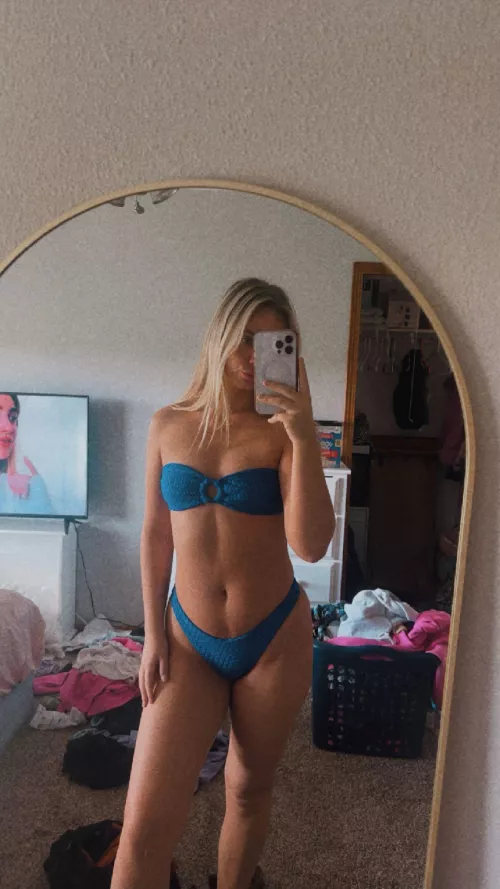 Blondes in blue do it best by sexy_julie123