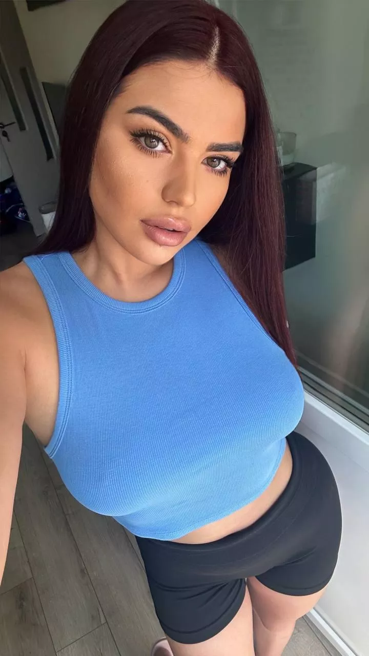 Describe me in one word
 posted by Awakamiq