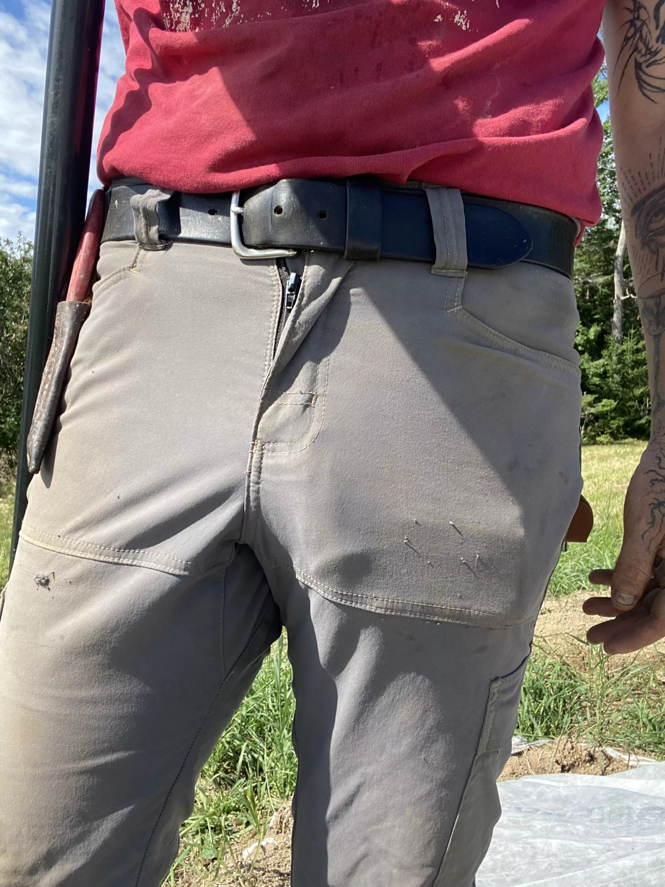 Farmer freeballin out in the field posted by phorrn1qk8