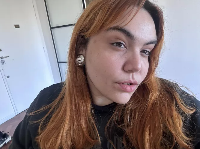 I just moved out  by honeyhotgirl