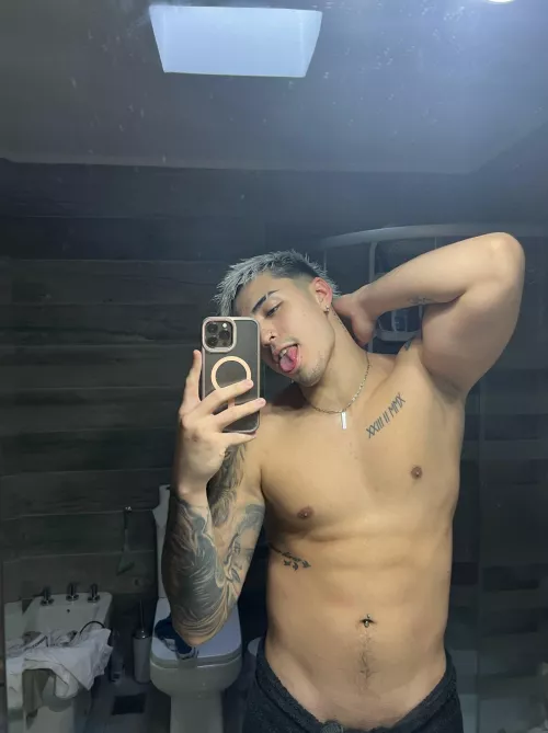 in hunt of a little bitch to fuck and degrade by ZaynReedx