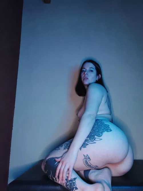 Make my ass your little snack by lexxi_sky