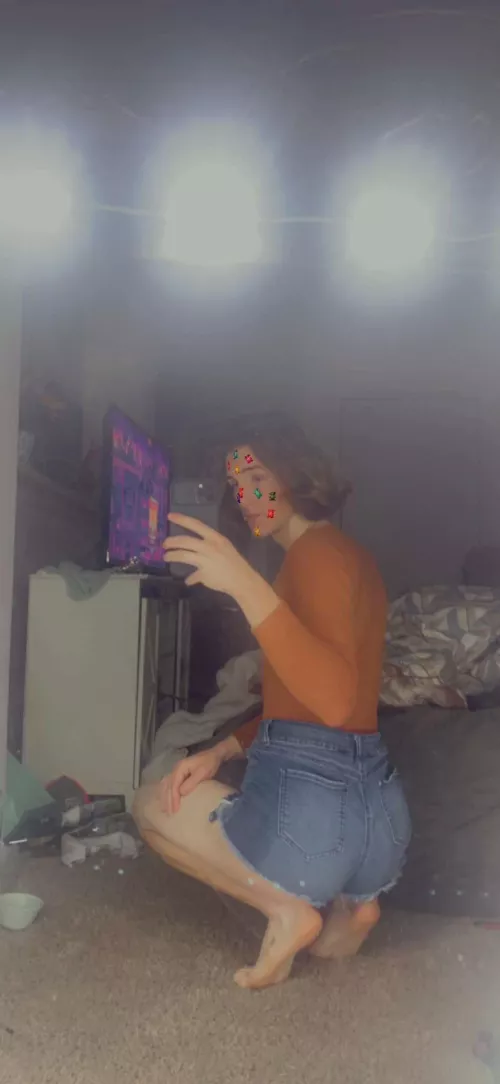 Need people to talk to  by Meldoy234