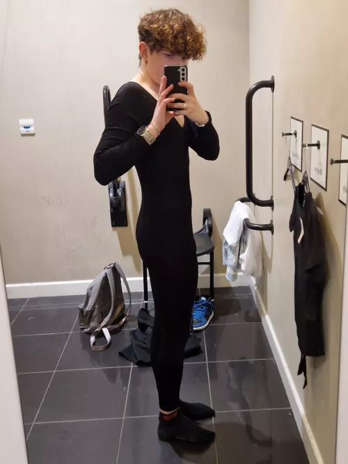 Pretty flat but cute :3 by Low_desires