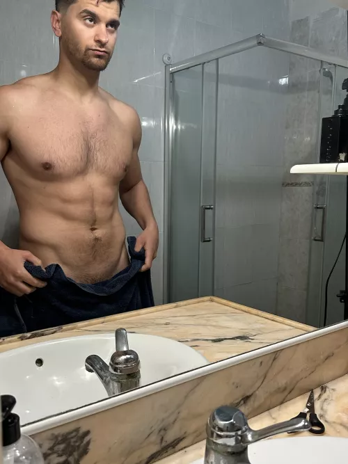 This V is looking good today by realisiwak