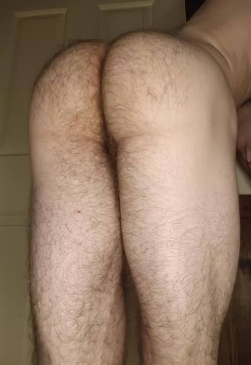 Would you kiss my soft fuzzy peach🍑 by softly_sensual