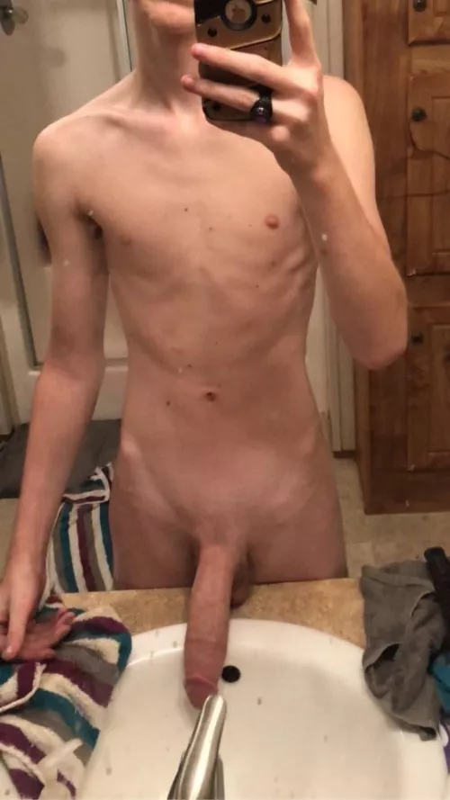 21 M @Ymxb1 👻 by BandicootNo3107