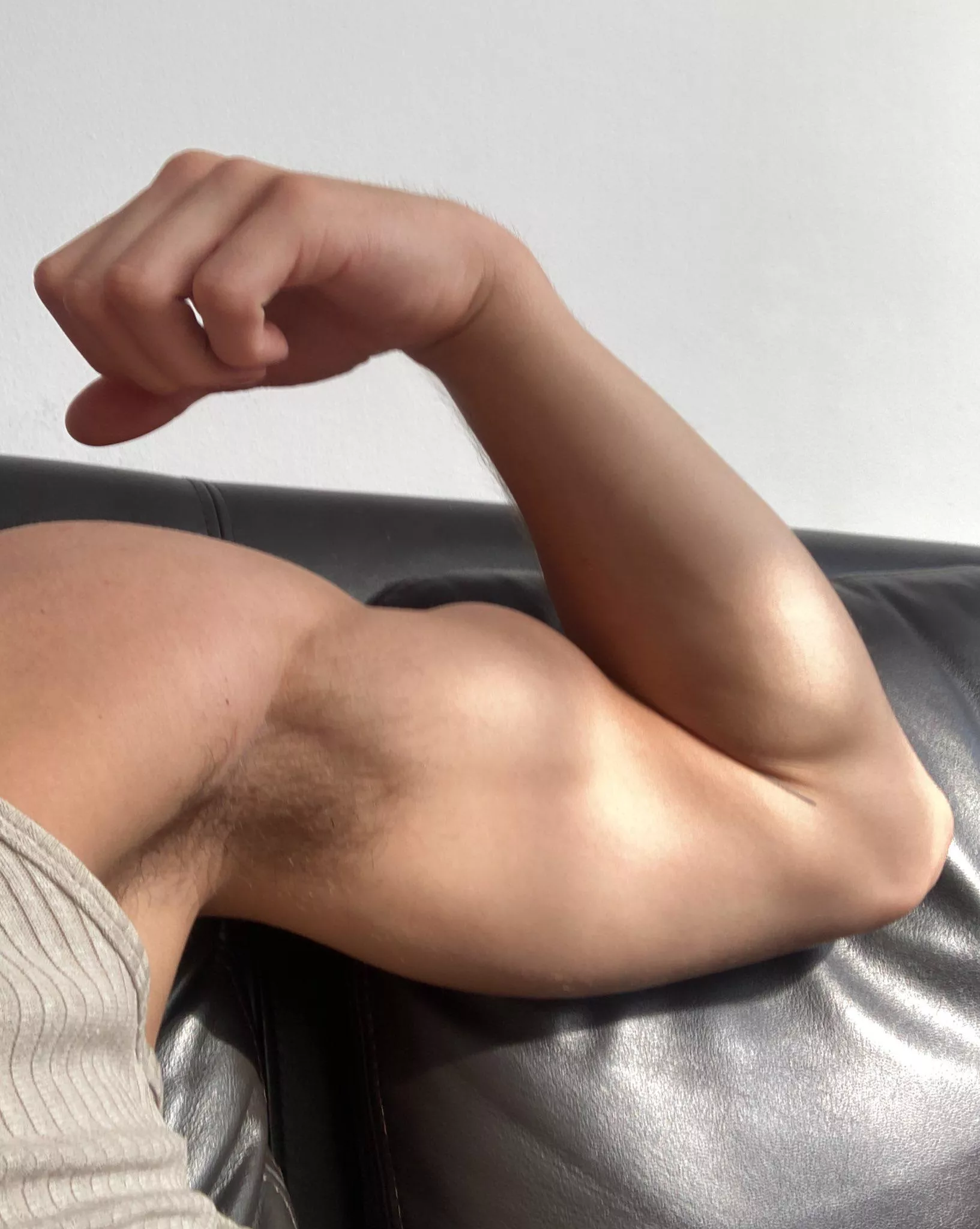 Come here for a sniff posted by Qlusty