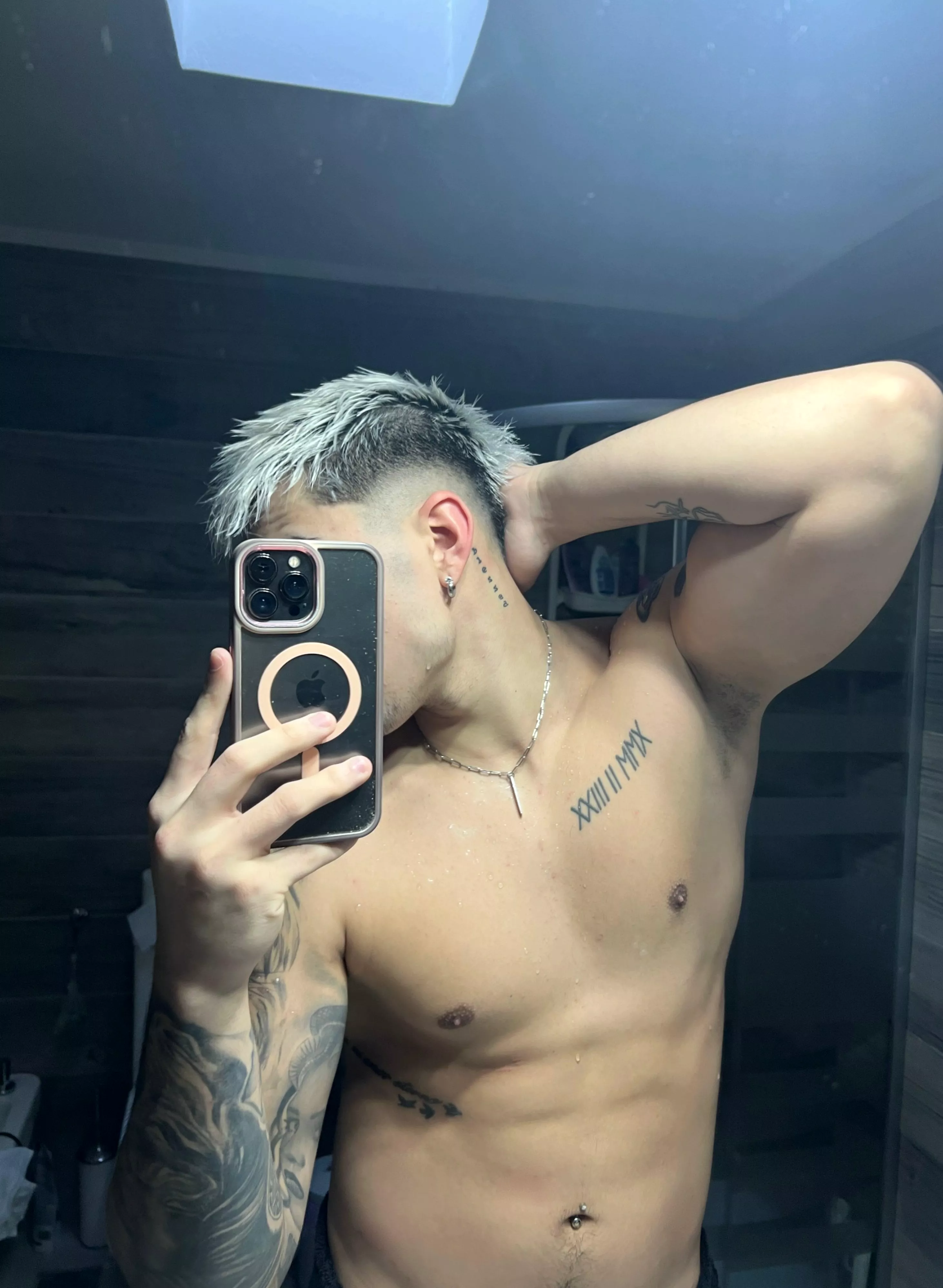 Come sniff out my dirty little secret posted by ZaynXReed