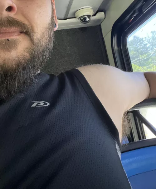 Everyone else sleeveless and musky?  by Suspicious_Cod_1001