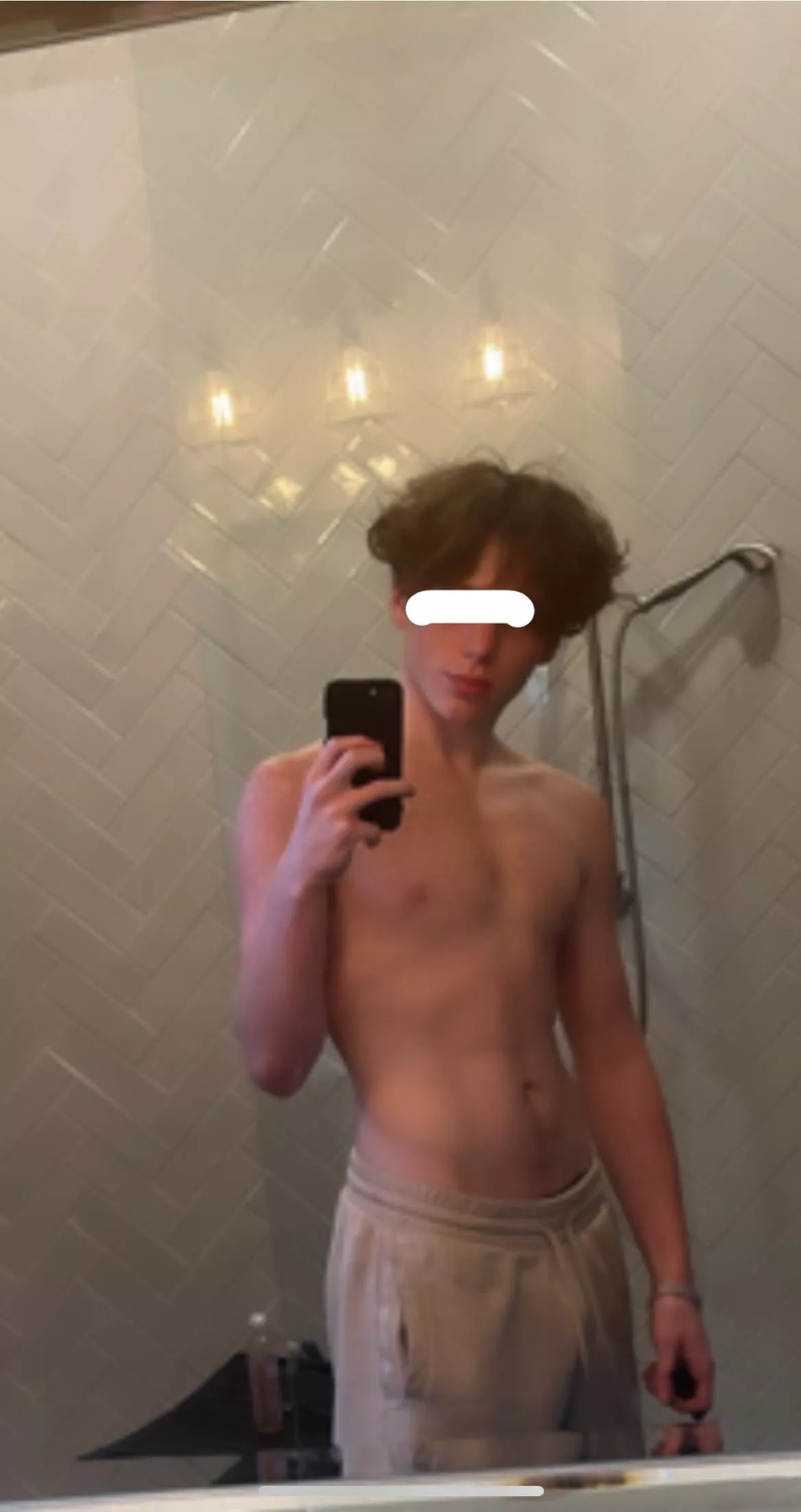 Hi 🙈 posted by Jpagani18