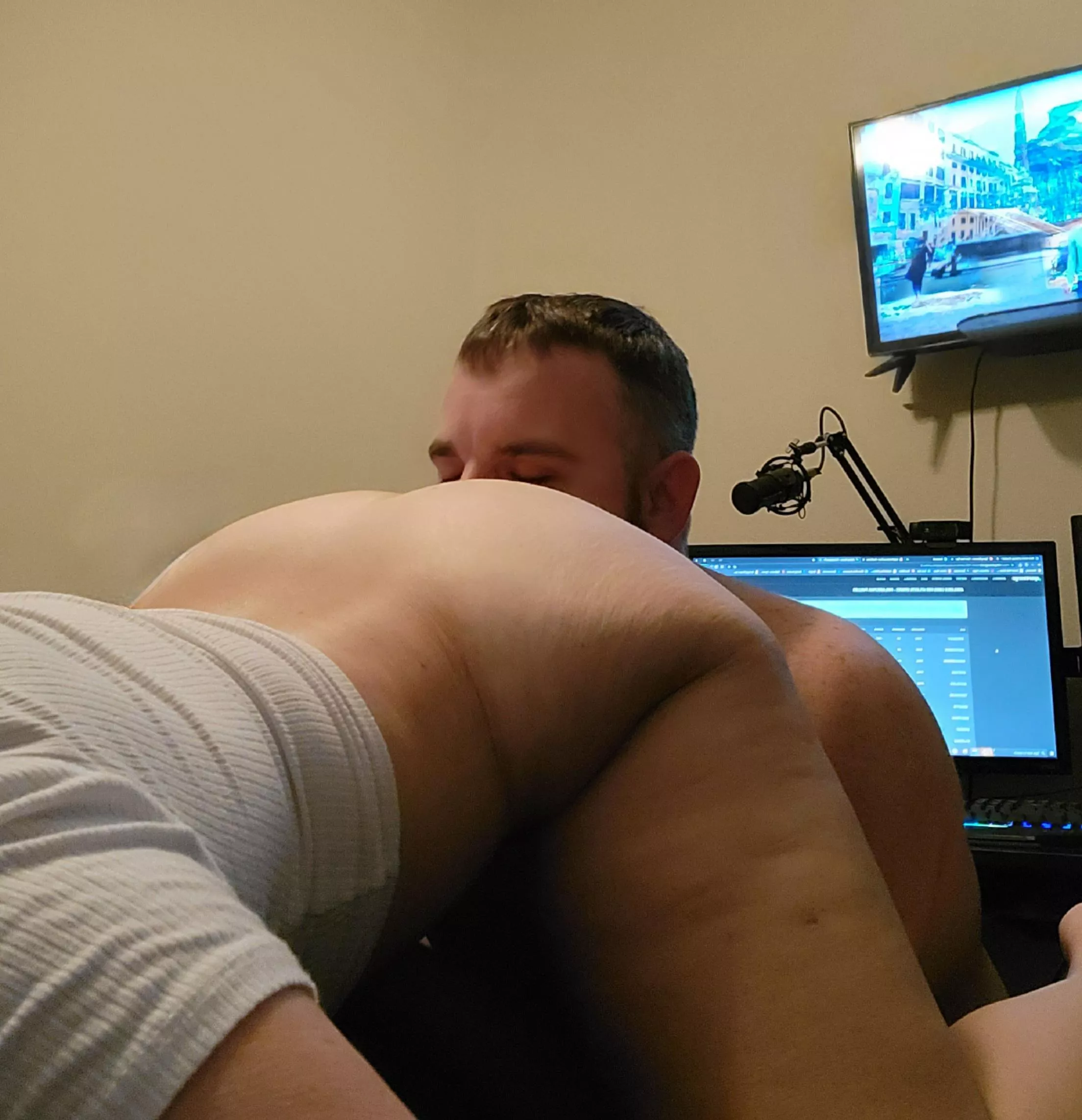 [MF] Whatever she wants she gets posted by pbj4eva