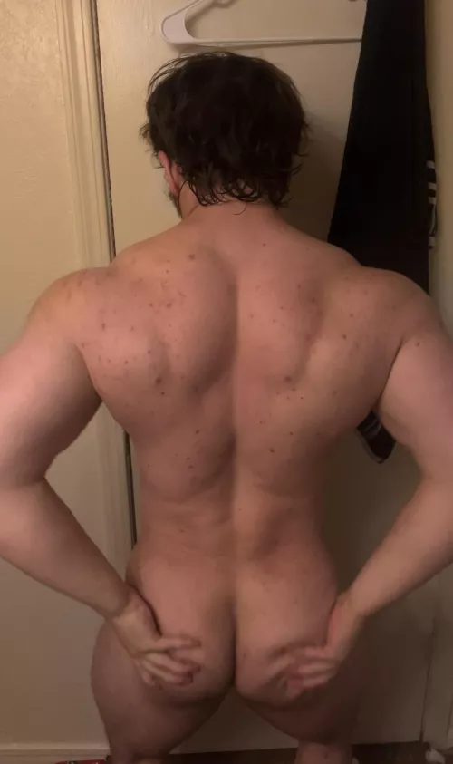 Need a couple more hands please  by Musclestud101