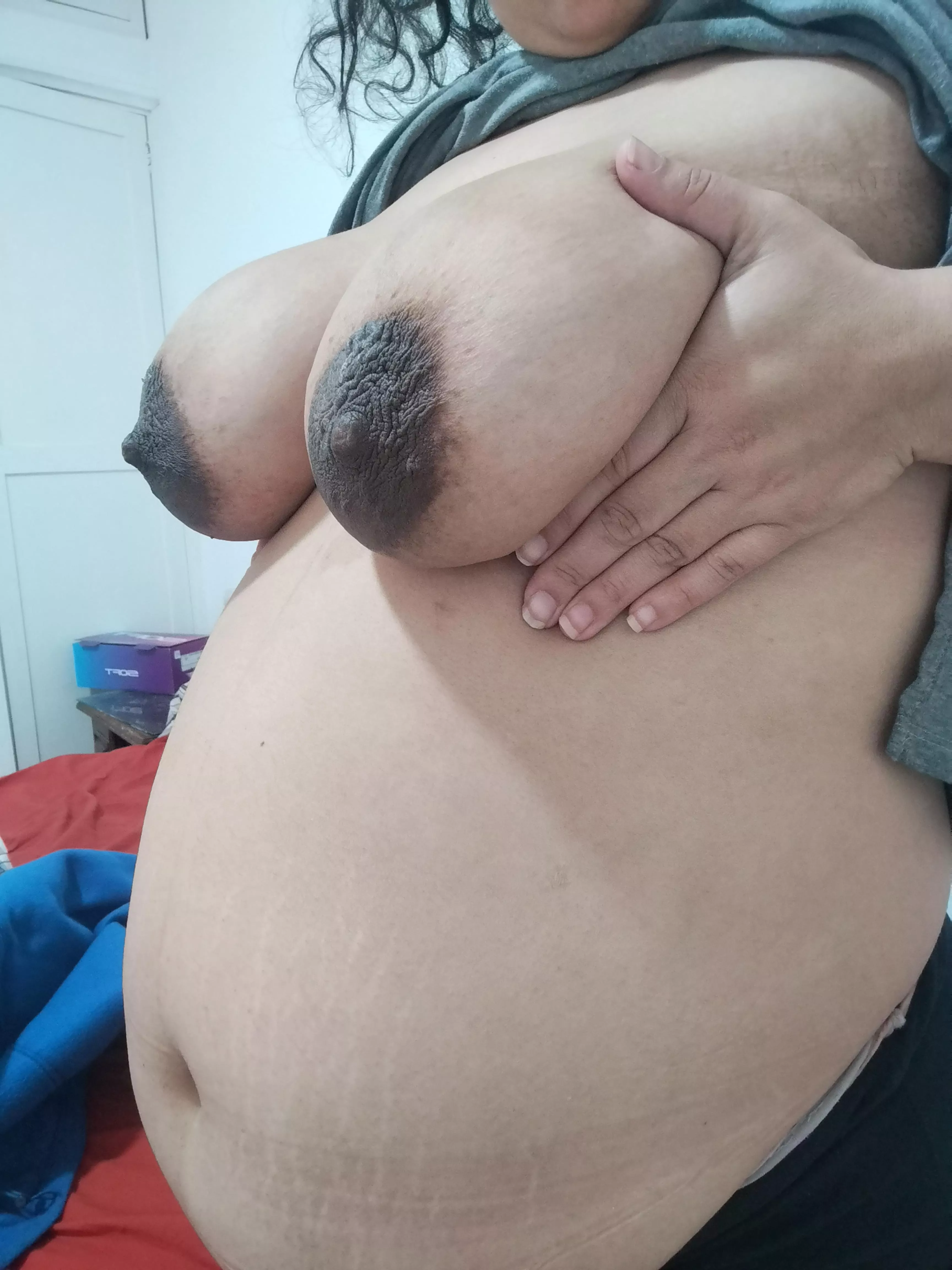 Pregnancy 22 week sexy girl posted by fendomlatina