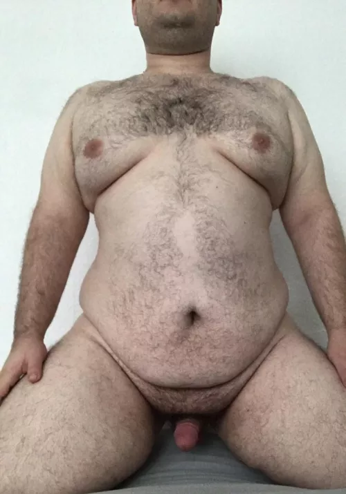 28 [m4m] Hey, I'm a Bear from Germany and looking for serious and open minder people to have fun with. Feel free to write. Snap: radiantbear27 by radiant__bear