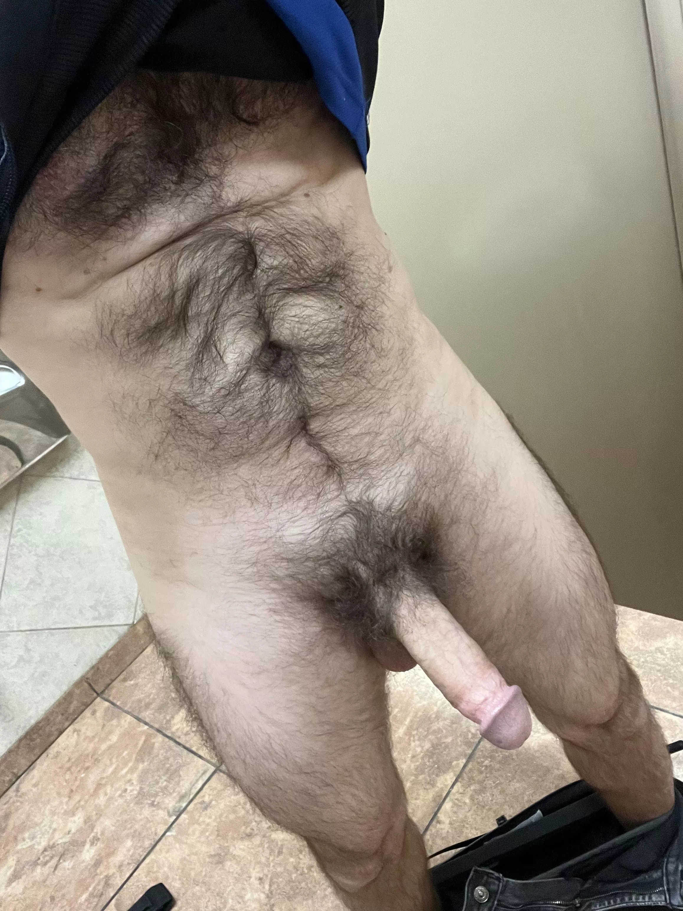 How am I supposed to work like this? (42) posted by FinancialDelay1341