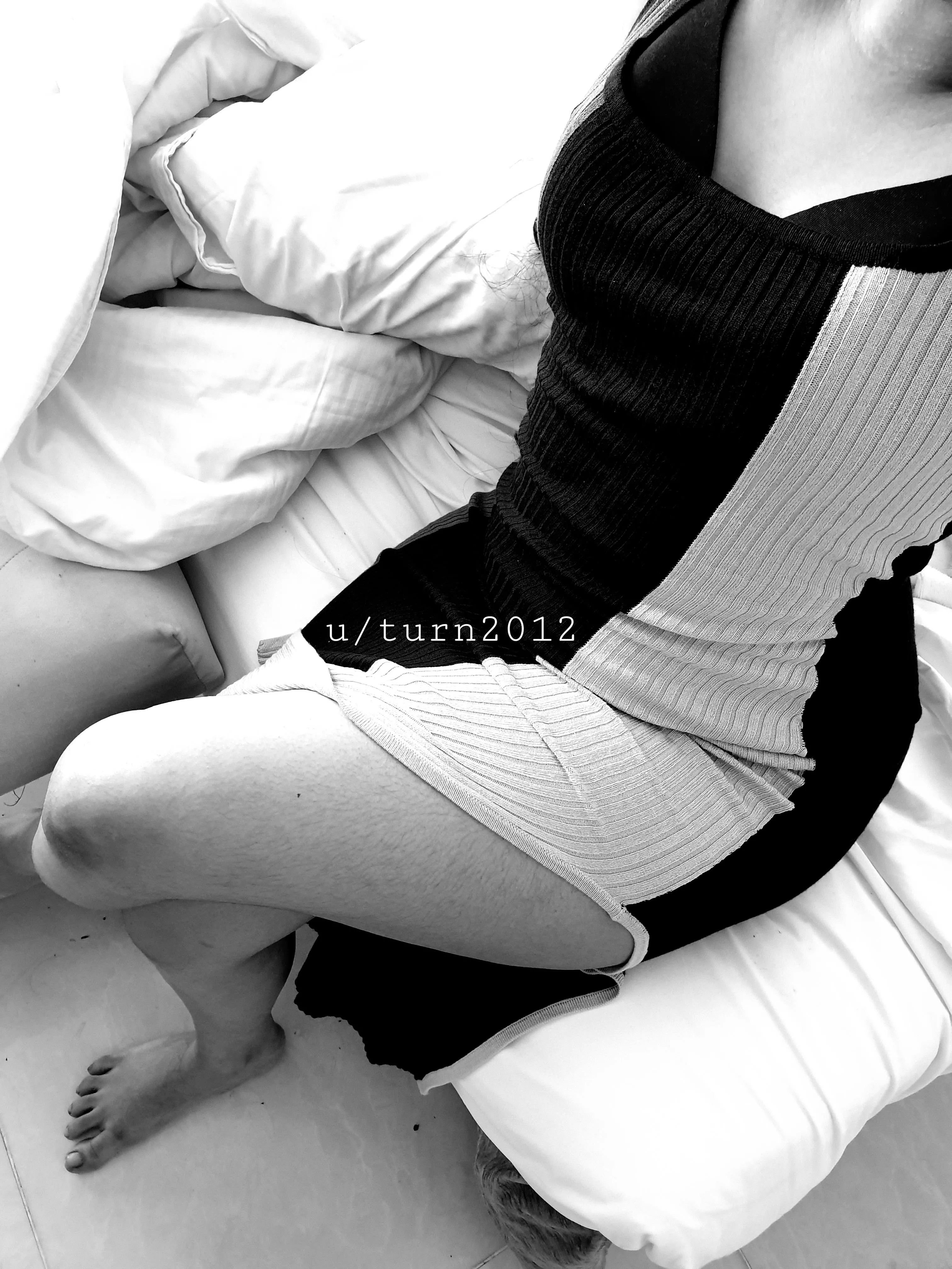 Attention to the Seductive Contrast [F] [M] posted by turn2012