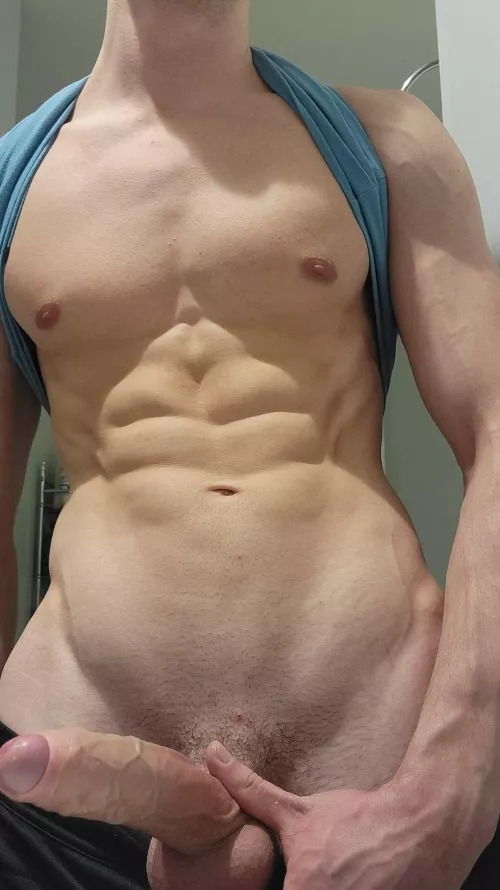 BWC 😁 from London by Beautiful_Shower2957