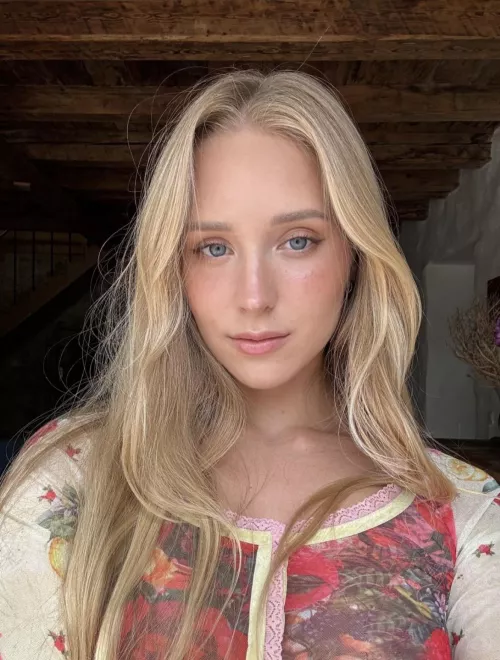 Caroline Zalog by Ken789gh