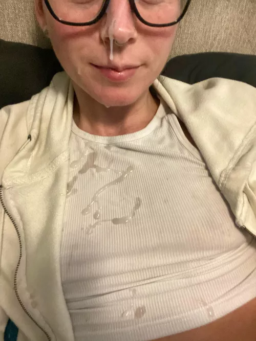 Facials always make a mess. Good thing I have clothes just for getting cummed on by ctsharing
