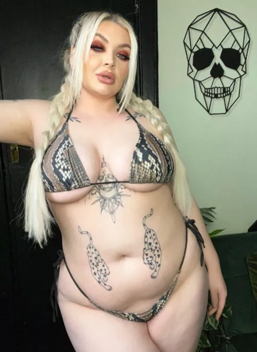 First thing you thought of when seeing my thick chubby body
 by Conqueror-