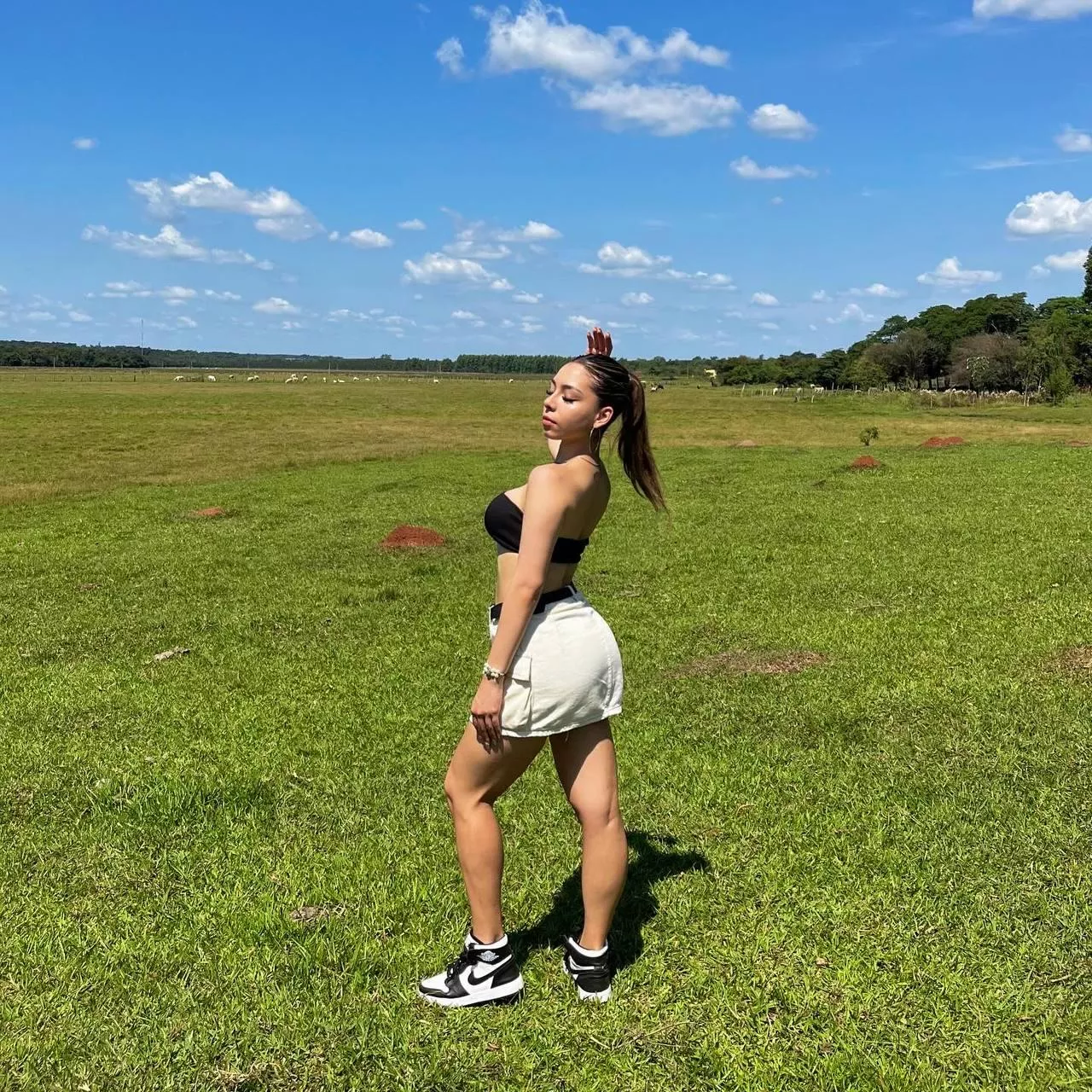 Hope I get pulled over by a man in uniform today. posted by kimmykittyx