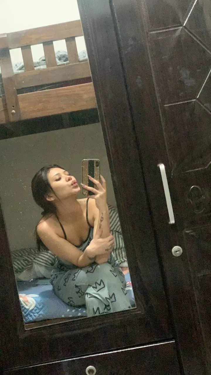 Mirror Selfie be like  posted by Spicy-doll