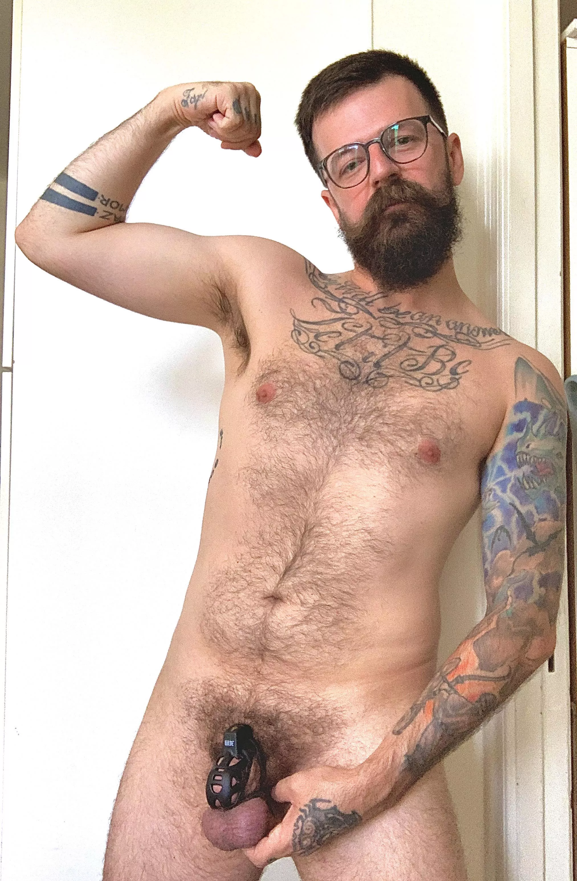 Oh no, daddy is locked! It looks like you will need to work on my back side boy! posted by lockedguys