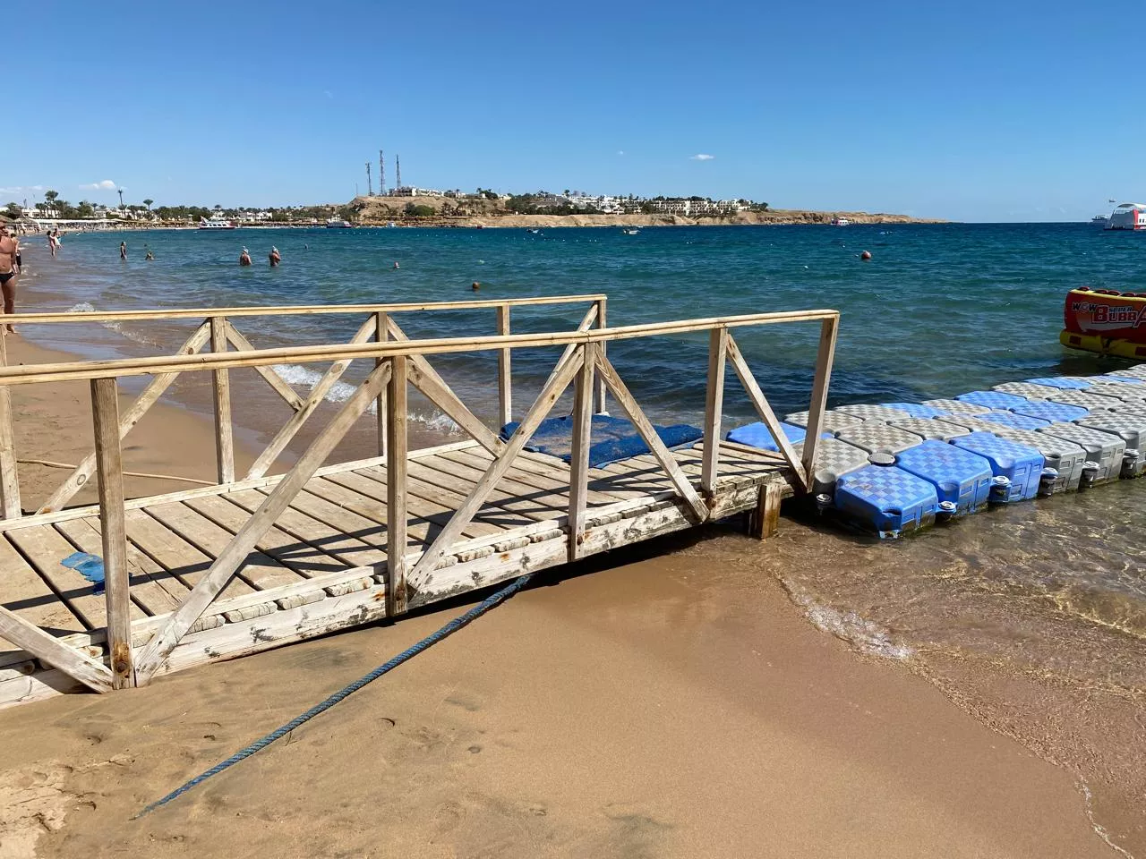 Sea and beach 🌊 posted by mercury0913