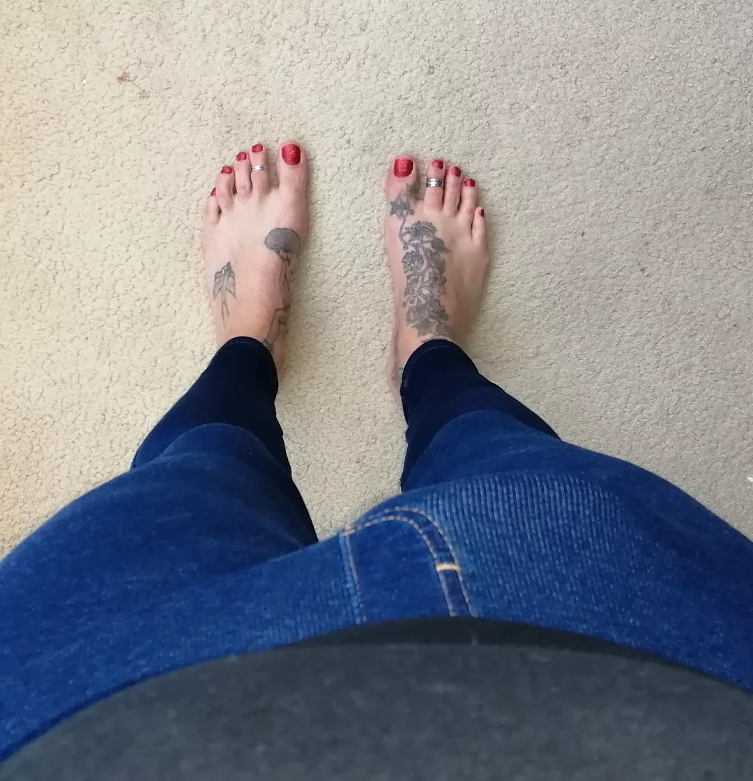 Suck the cherry red toes then unleash the bulge! posted by nighttimewoman