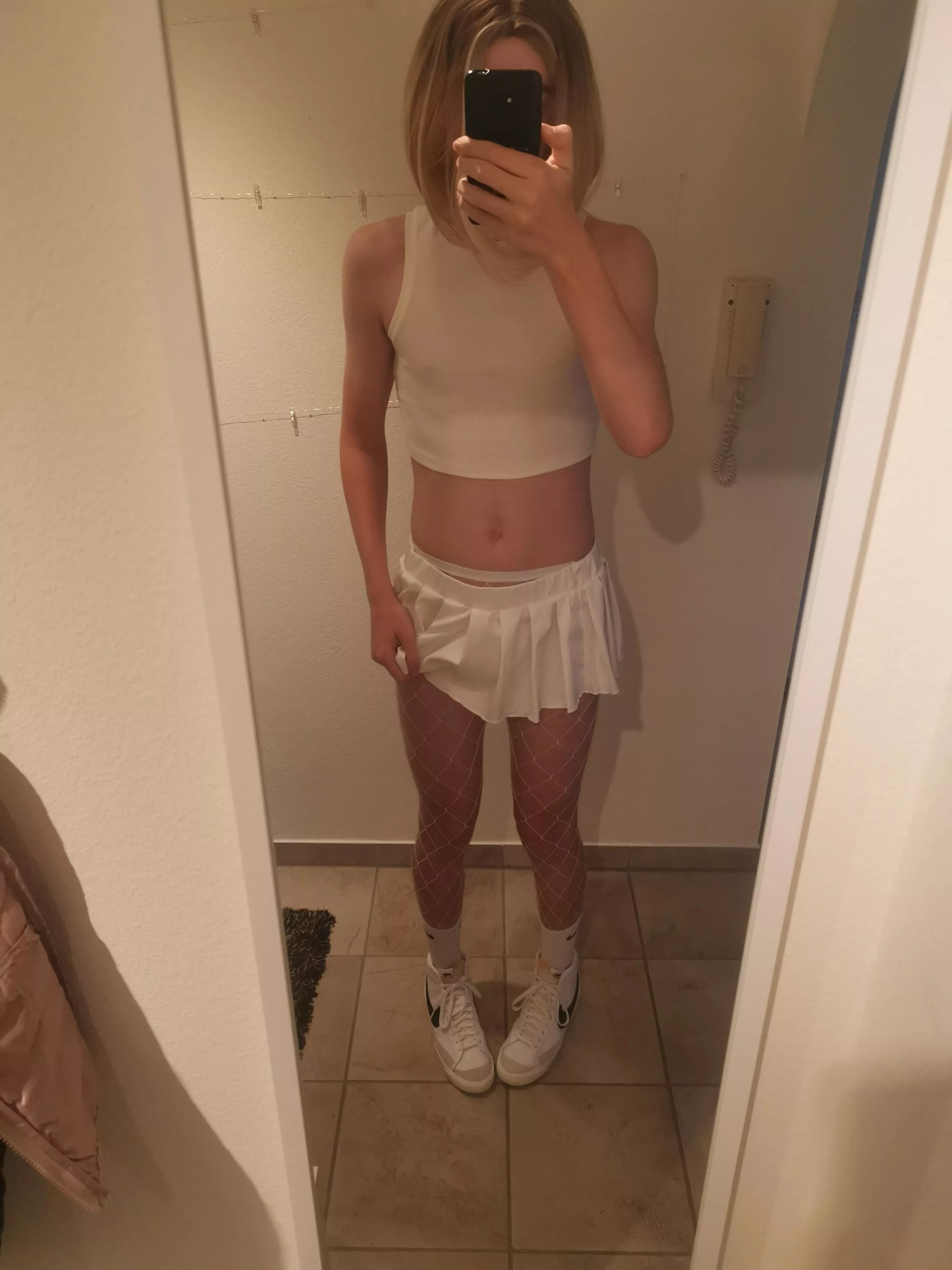18 Year old sissy  posted by Apprehensive_Cost497