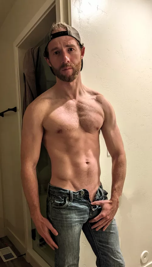(32) should this dad shave his chest?  by gym_junkie15