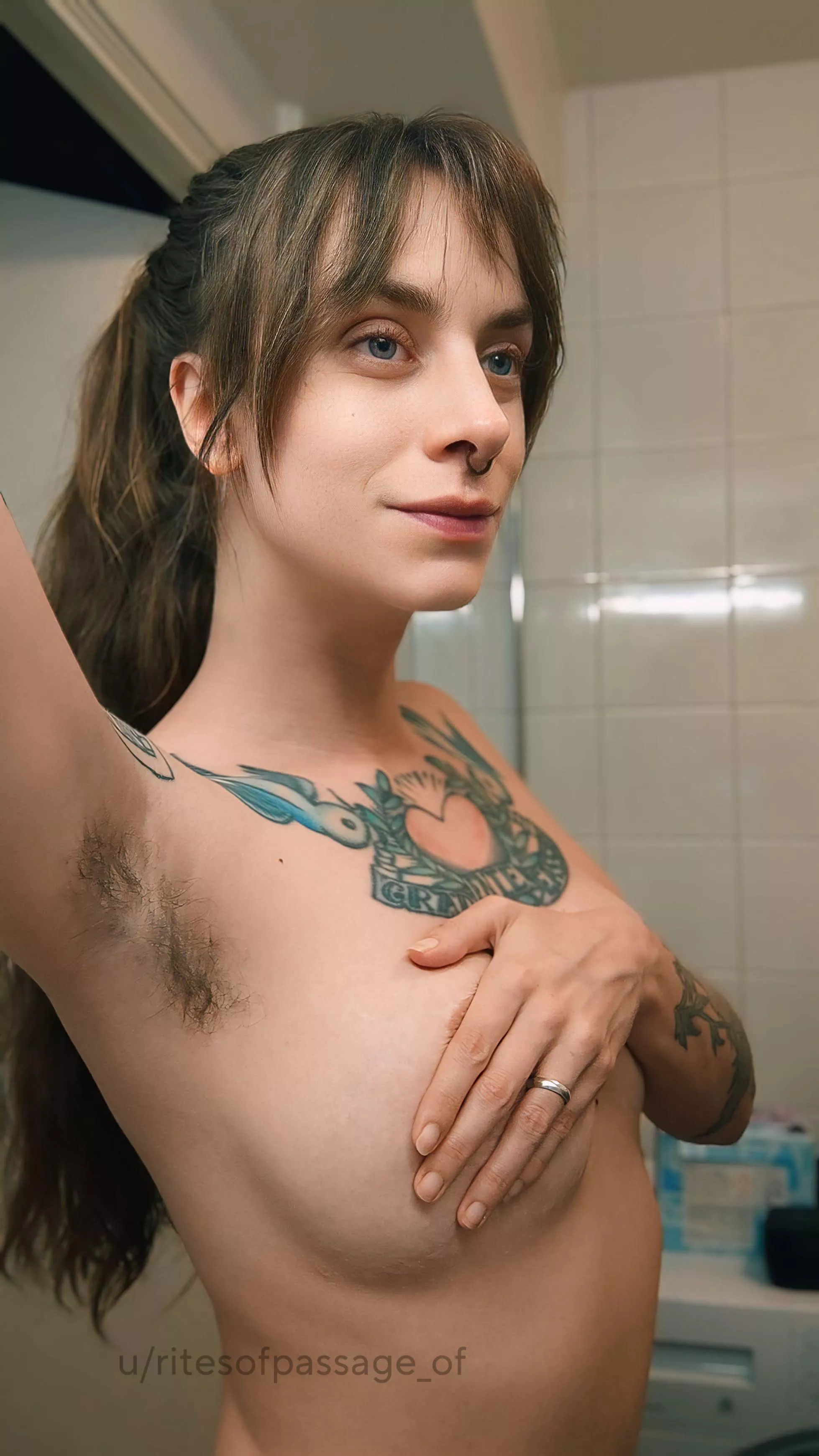 A pre shower selfie! posted by ritesofpassage_of