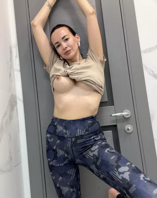 Can I be yours for the night by VladaSun